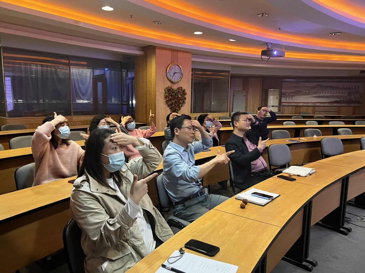 “珍爱自我、健康生活” -公司举办健康知识讲座